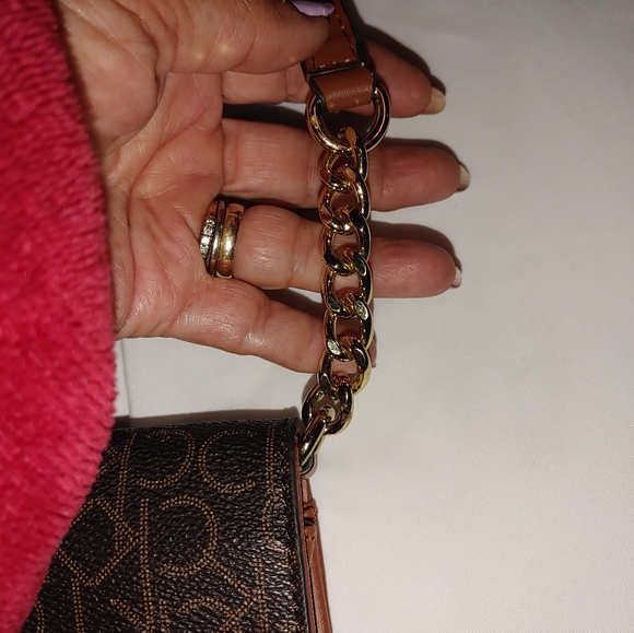 Calvin Klein crossbody purse - Picture 3 of 8